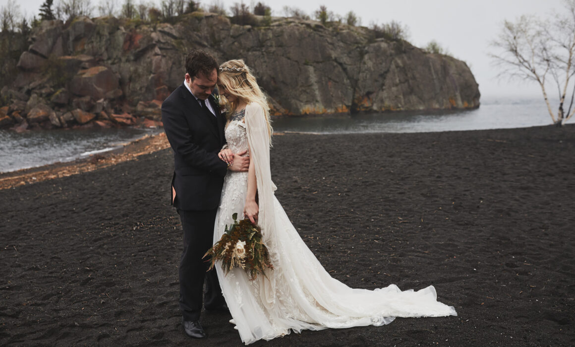 north shore micro wedding at black beach silver bay MN elopement photo by Cordelia Haugen